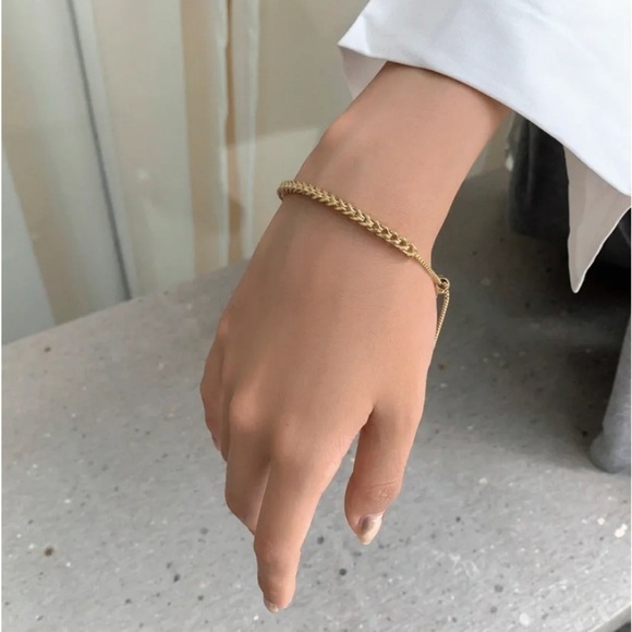 NEW Woven Gold Adjustable Chain Bracelet - Picture 5 of 11